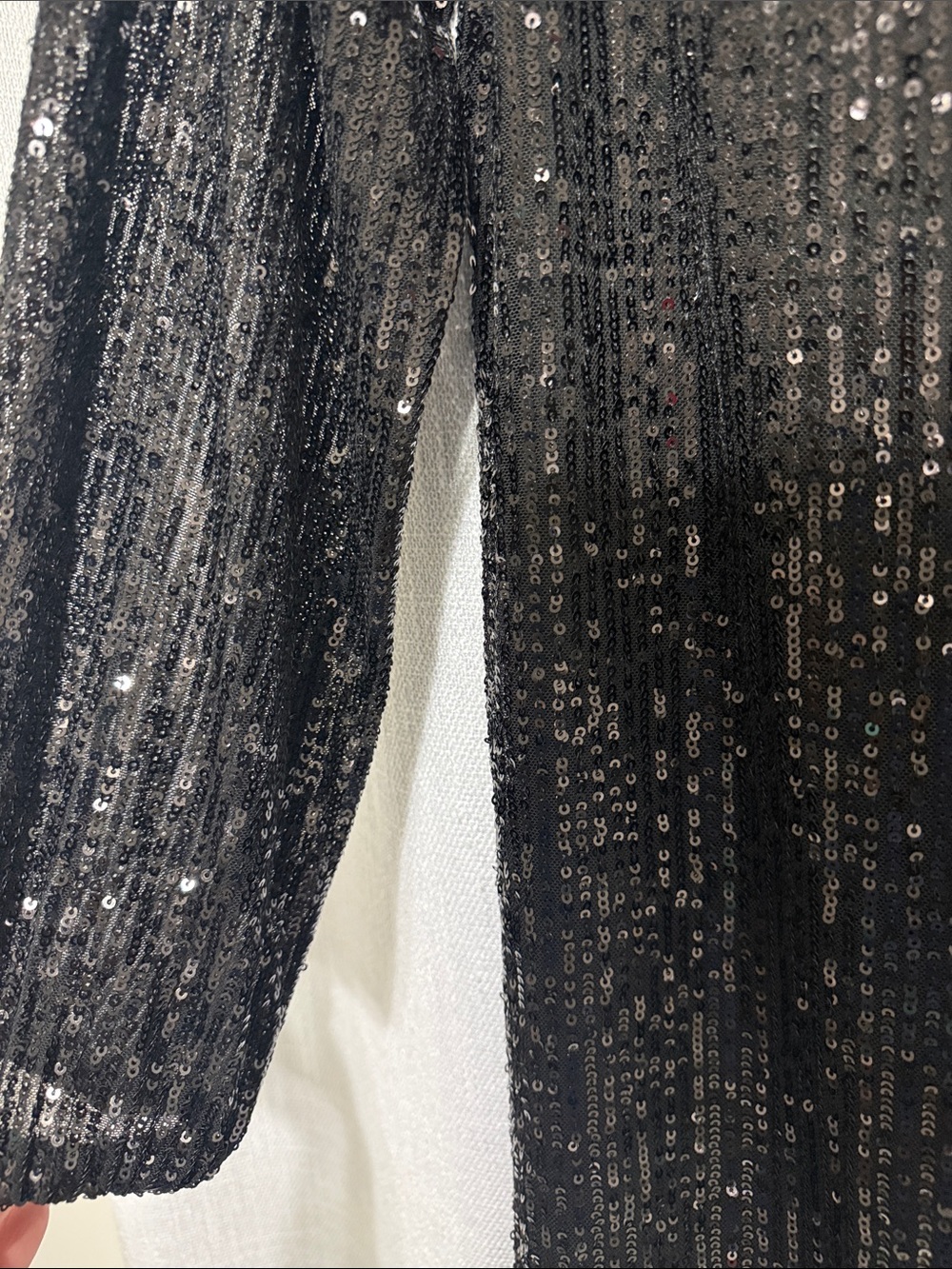 Crown and Ivy PM Black Sequin Long Sleeve Shift Dress optional belt - Picture 2 of 11
